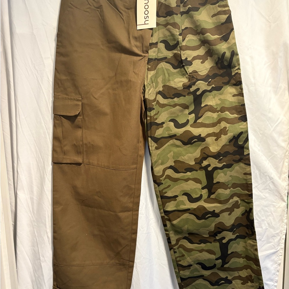 Choosy Olive Camo Two Tone Asymmetrical Waist Cropped Cargo Size 6 NWT